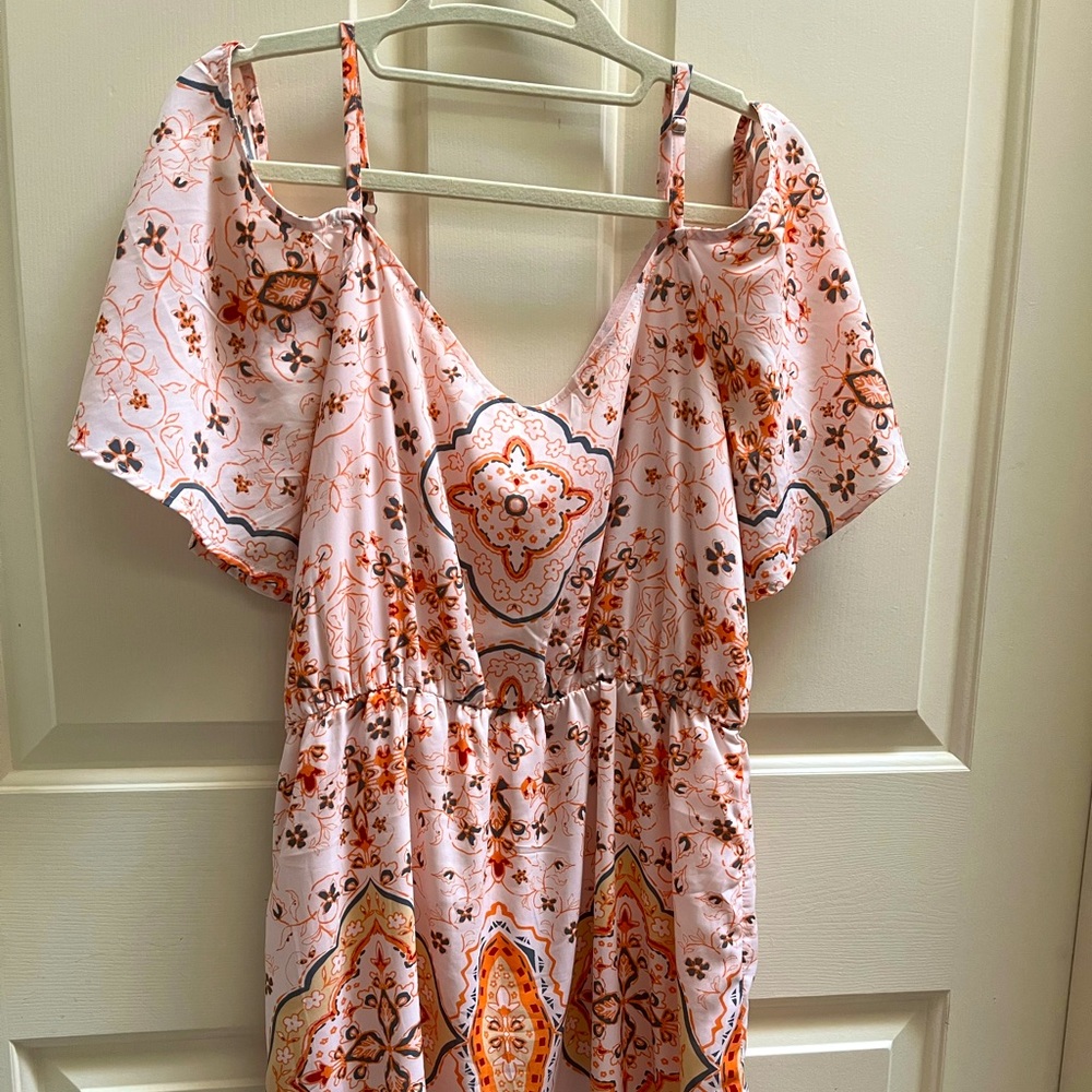 Pixley summer dress from Stitch Fix, Size M. Cold-shoulder style.